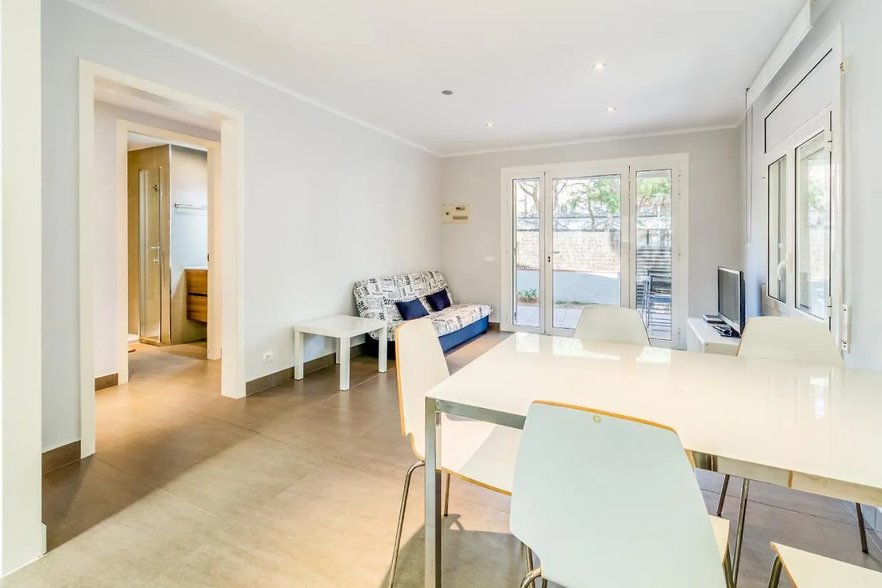 Apartamento Hauzify I Apartament Edelweiss Platja d'Aro  España
